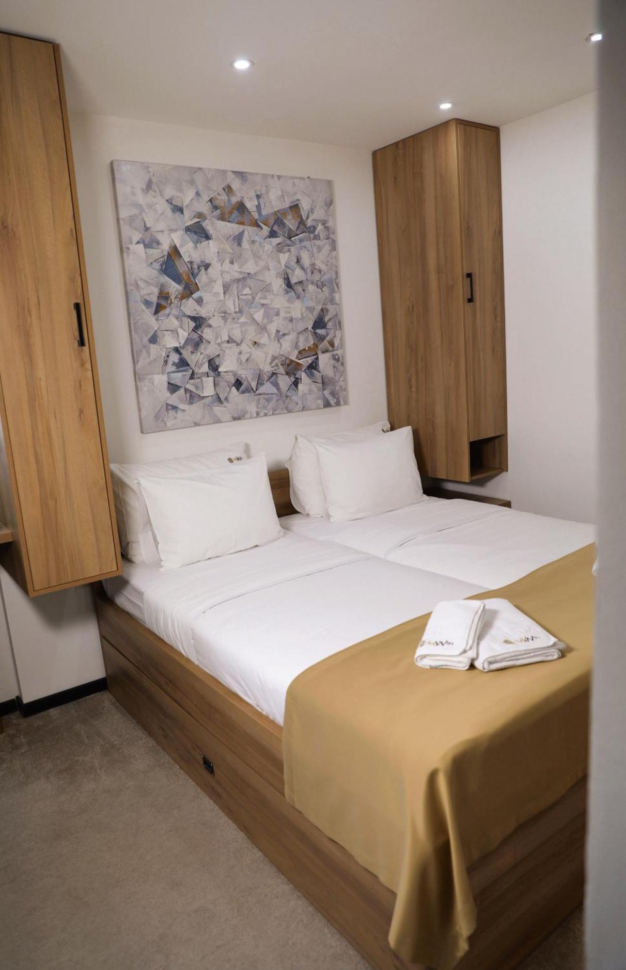 Hotel Sax-Win Pozega Pokoj fotografie